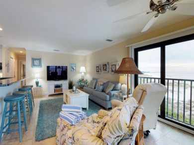 Beautiful Beach Rental Property with Stunning Views of Gulf